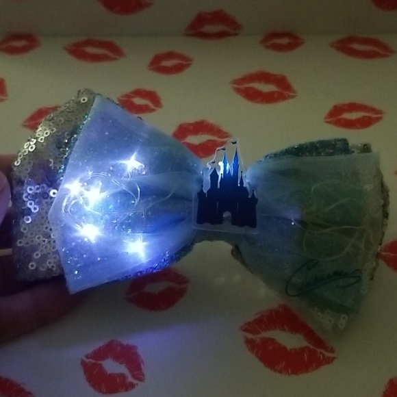 Cinderella light up Bow - Picture 6 of 7